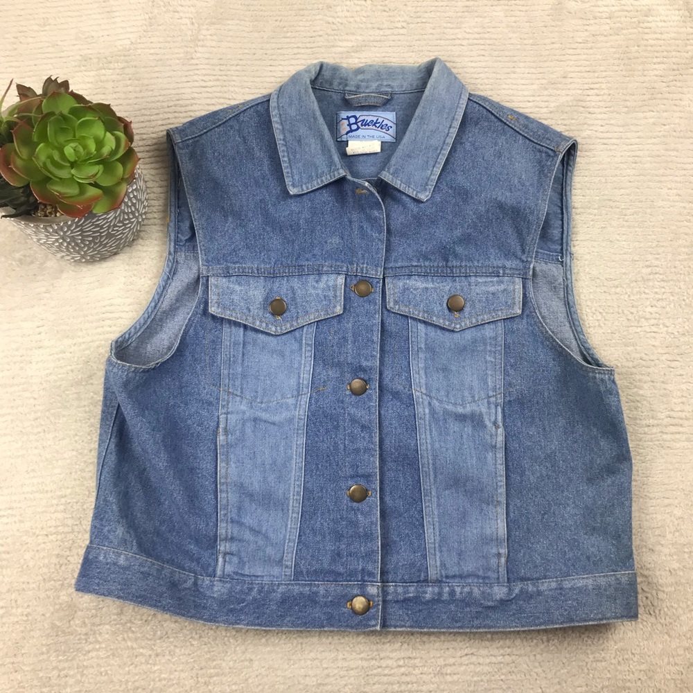 Buckles Vintage Denim Jean Vest - Light Wash